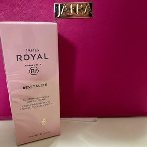 JAFRA- Tightening Neck & Chest Creme